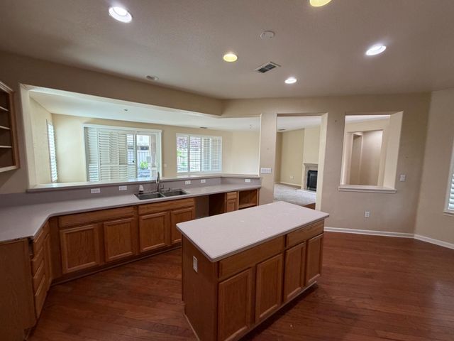 162 Calistoga Ln, Lincoln, CA 95648