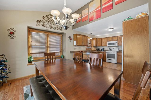 213 Ryan COURT, West Bend, WI 53095