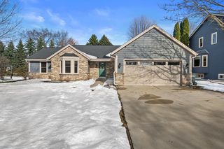 213 Ryan COURT, West Bend, WI 53095