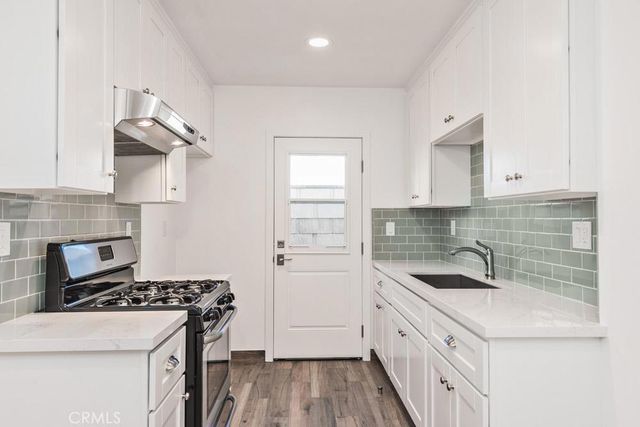 555 N Olive Street A, Orange, CA 92867