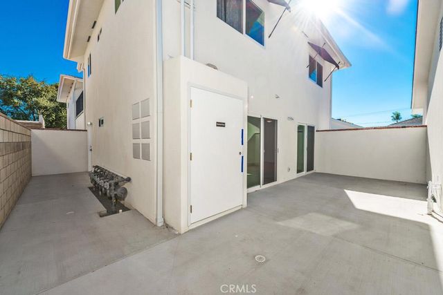 555 N Olive Street A, Orange, CA 92867