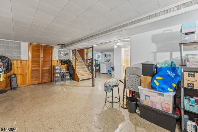 102 Barnsdale Rd, Clifton City, NJ 07013