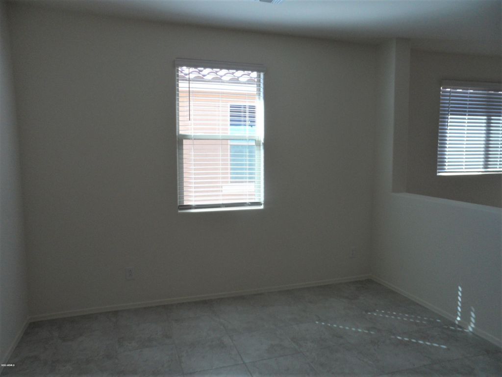 11618 W BOCA RATON Road, El Mirage, AZ 85335 — photo 4