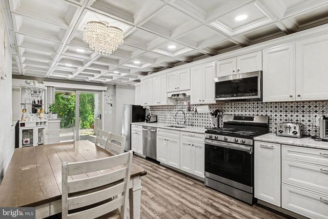15 BULLRUSH LDG, Elizabethtown, PA 17022