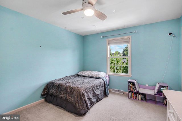 15 BULLRUSH LDG, Elizabethtown, PA 17022