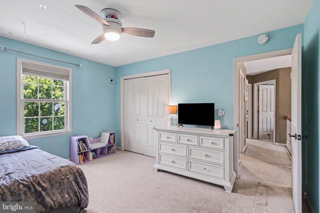 15 BULLRUSH LDG, Elizabethtown, PA 17022