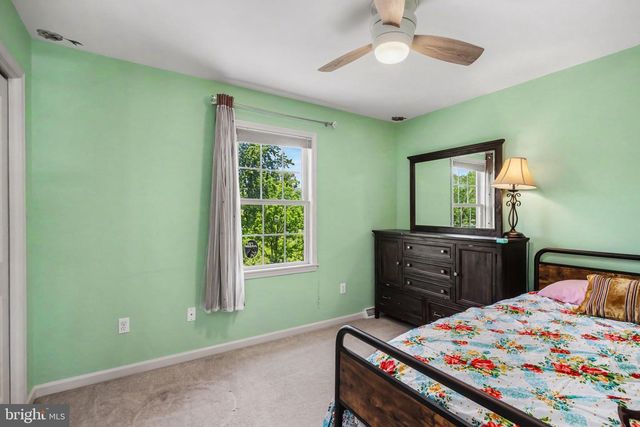 15 BULLRUSH LDG, Elizabethtown, PA 17022