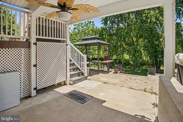 15 BULLRUSH LDG, Elizabethtown, PA 17022