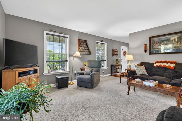 1419 DRAGER RD, Columbia, PA 17512