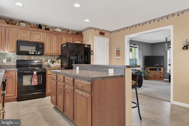1419 DRAGER RD, Columbia, PA 17512