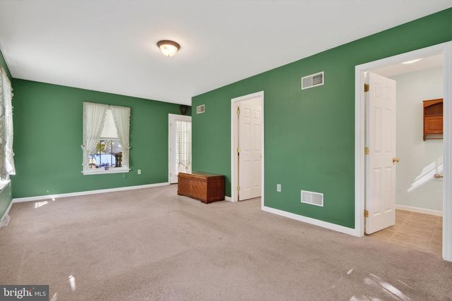 1419 DRAGER RD, Columbia, PA 17512