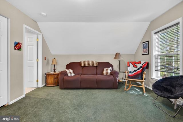1419 DRAGER RD, Columbia, PA 17512