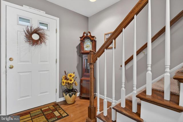 1419 DRAGER RD, Columbia, PA 17512