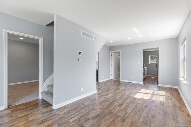 29920 Pinehurst Street, Roseville, MI 48066