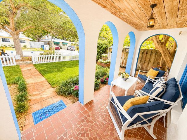1415 NE 4th Place, Fort Lauderdale, FL 33301