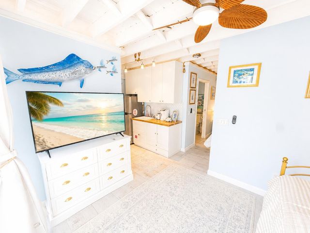 1415 NE 4th Place, Fort Lauderdale, FL 33301
