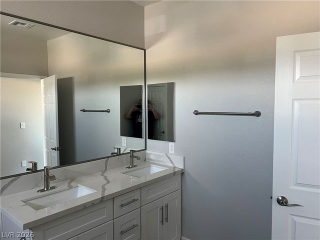 2550 South Tecumseh Avenue, Pahrump, NV 89048