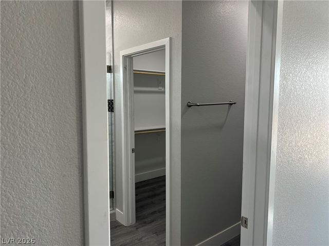 2550 South Tecumseh Avenue, Pahrump, NV 89048