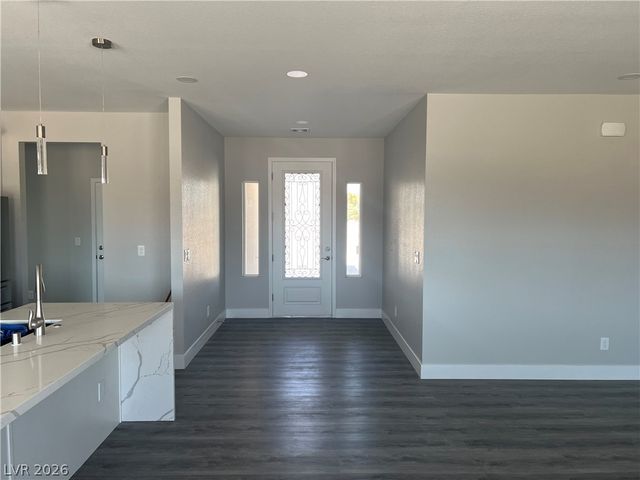 2550 South Tecumseh Avenue, Pahrump, NV 89048