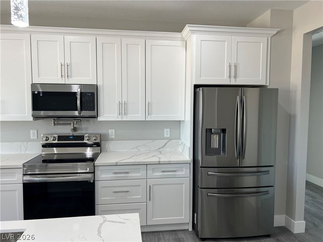 2550 South Tecumseh Avenue, Pahrump, NV 89048