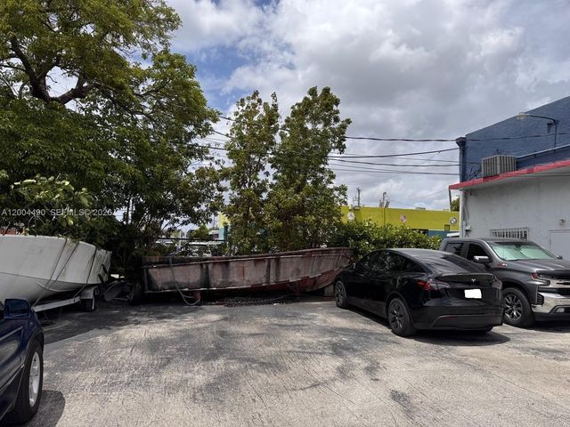 7217 SW 42nd St, Miami, FL 33155