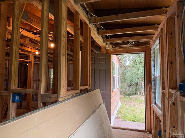 6158 Syrcle Ave, Milton, FL 32570