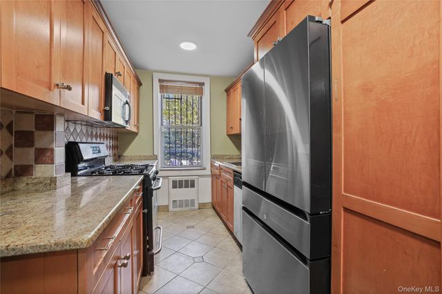63-11 Queens Boulevard B11, Woodside, NY 11377