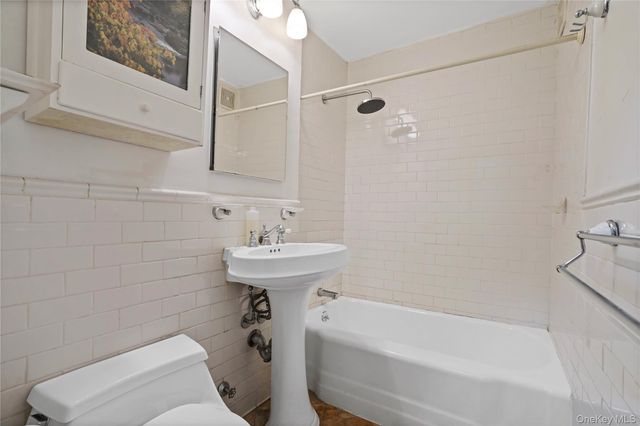 63-11 Queens Boulevard B11, Woodside, NY 11377