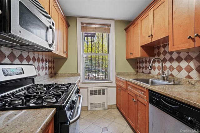63-11 Queens Boulevard B11, Woodside, NY 11377