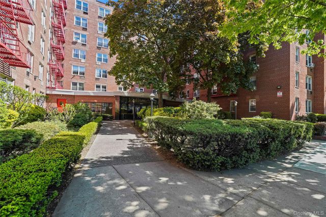 63-11 Queens Boulevard B11, Woodside, NY 11377