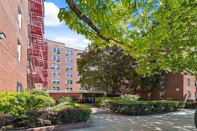 63-11 Queens Boulevard B11, Woodside, NY 11377