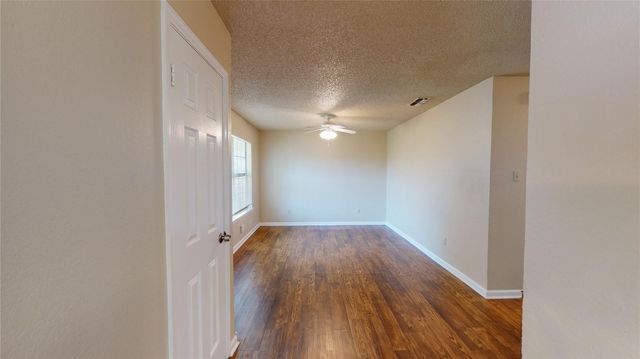 218 Renfro Street A, Grand Prairie, TX 75051