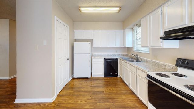 218 Renfro Street A, Grand Prairie, TX 75051