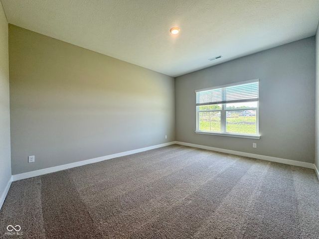 5805 Crotal Avenue, Greenwood, IN 46143