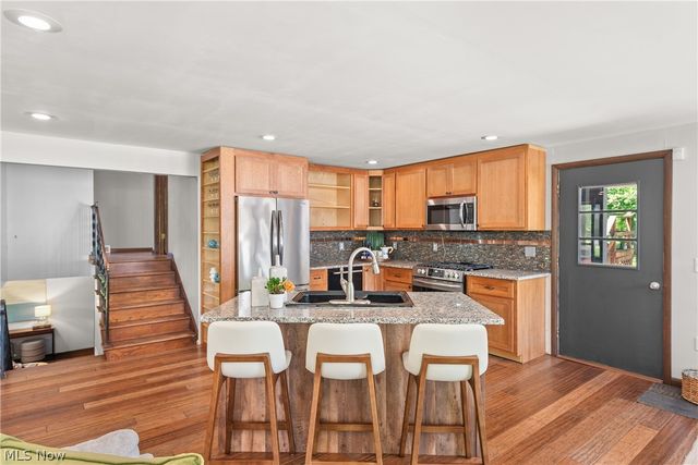 24270 Forestview Drive, Columbia Station, OH 44028