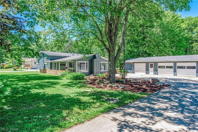 24270 Forestview Drive, Columbia Station, OH 44028