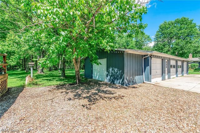 24270 Forestview Drive, Columbia Station, OH 44028