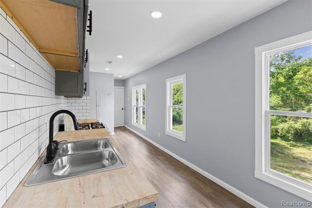 11822 Promenade Street, Detroit, MI 48213