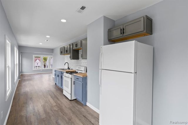 11822 Promenade Street, Detroit, MI 48213