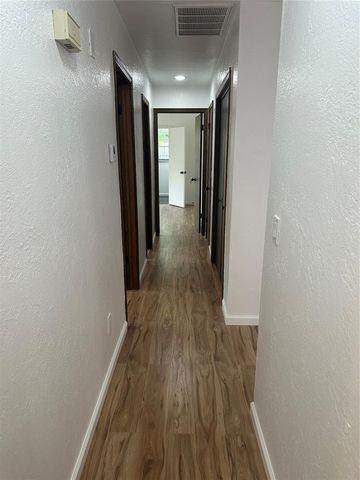 1318 Alviola Avenue, Midwest City, OK 73110