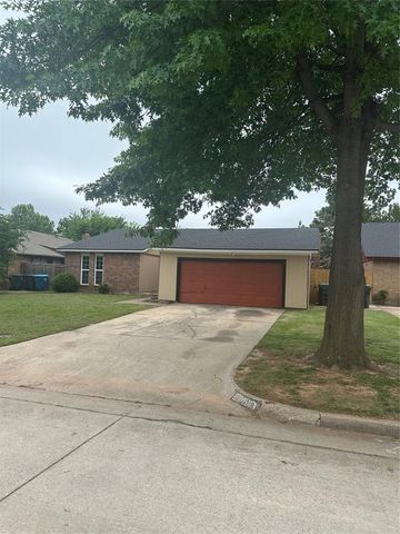 1318 Alviola Avenue, Midwest City, OK 73110
