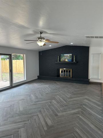 1318 Alviola Avenue, Midwest City, OK 73110