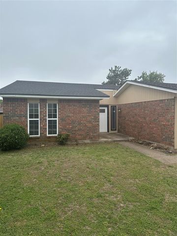 1318 Alviola Avenue, Midwest City, OK 73110