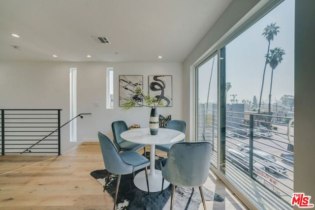 739 N Mariposa Avenue, Los Angeles, CA 90029