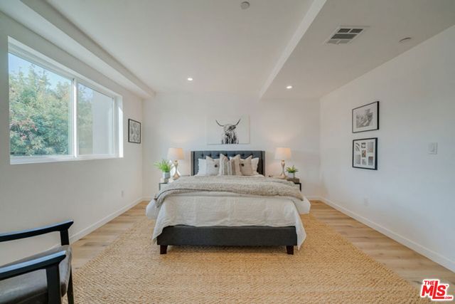 739 N Mariposa Avenue, Los Angeles, CA 90029