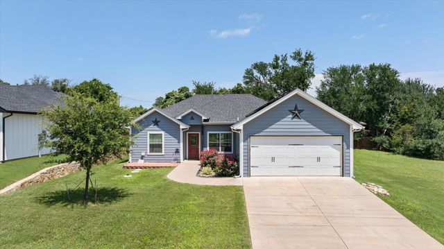 2206 Navasota Street, Granbury, TX 76048