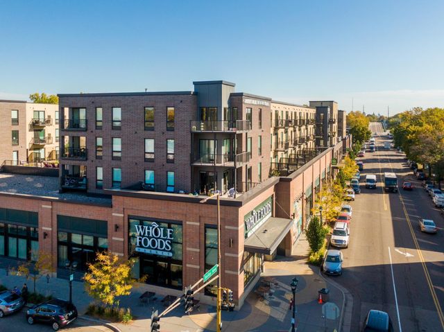 1181 Edgcumbe Road 1008, Saint Paul, MN 55105