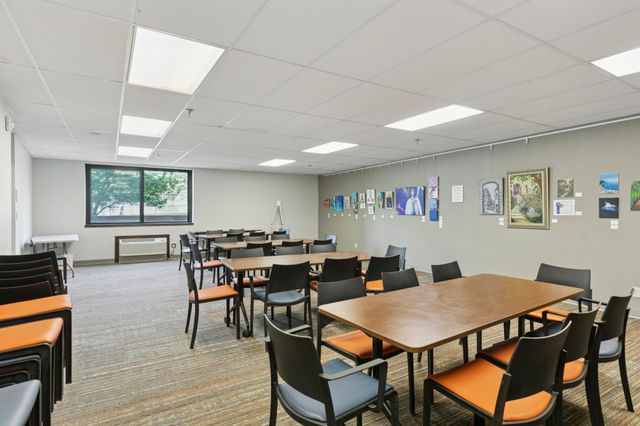 1181 Edgcumbe Road 1008, Saint Paul, MN 55105