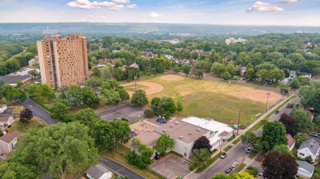 1181 Edgcumbe Road 1008, Saint Paul, MN 55105