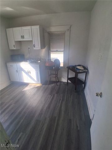 3306 W 52nd Street W, Cleveland, OH 44102